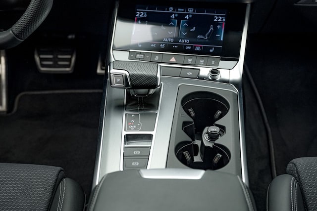 Audi S6 Avant Quattro