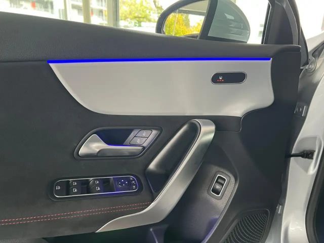 Mercedes-Benz A 180 AMG Line