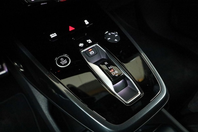 Audi Q4 e-tron SUV 45 e-tron Audi Q4 e-tron