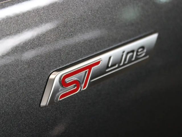 Ford Focus ST Line Wagon