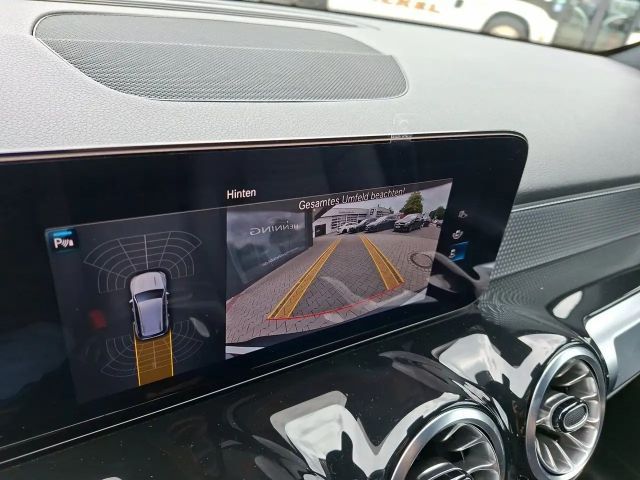 Mercedes-Benz EQB 300 4MATIC AMG Line