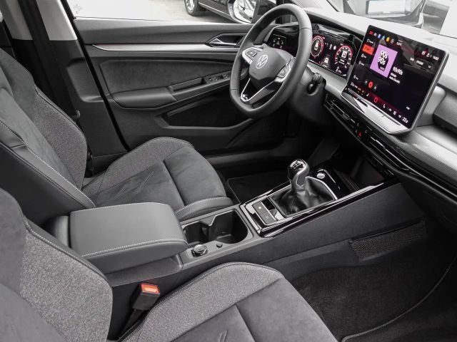 Volkswagen Golf 1.5 TSI Style