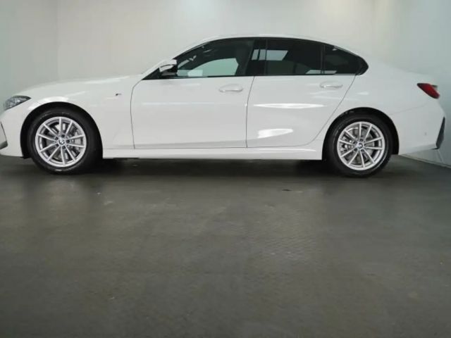 BMW 330 330i M-Sport Sedan xDrive
