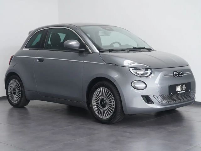 Fiat 500e 87KW/42kWh/DC-LADEN/CARPLAY/DAB/SOH