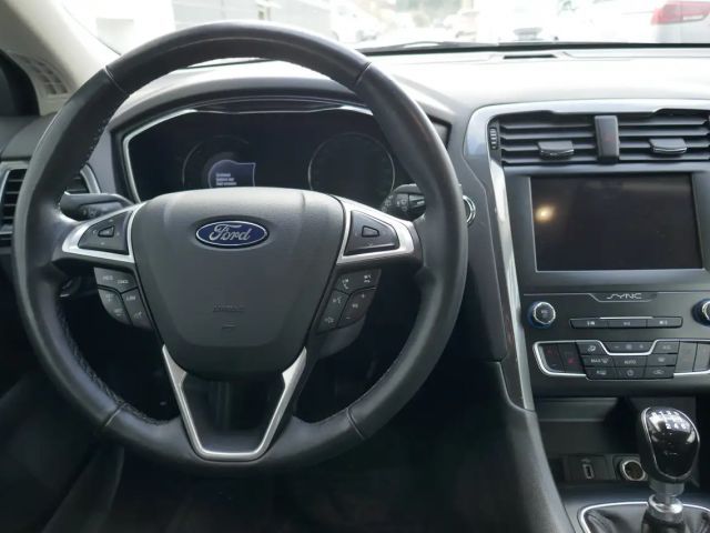 Ford Mondeo Titanium