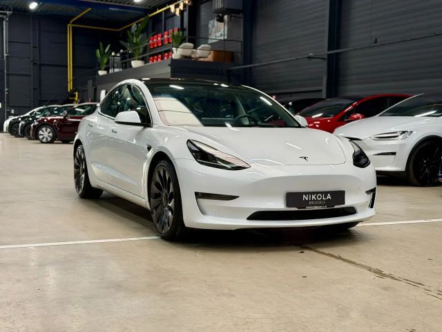 Tesla Model 3 Performance