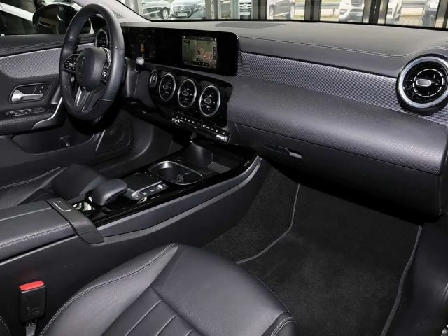 Mercedes-Benz CLA 250 CLA 250 e Coupé