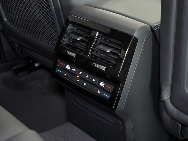 Volkswagen Touareg 4Motion R-Line