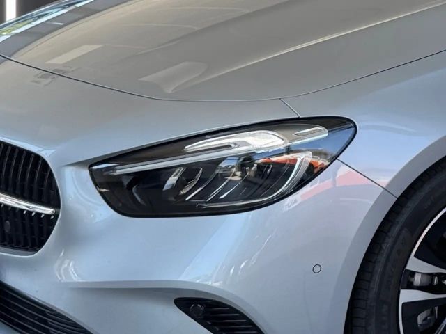 Mercedes-Benz B 200 Progressive Sedan