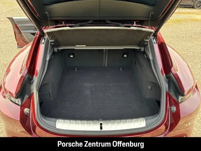 Porsche Taycan 4S Cross Turismo