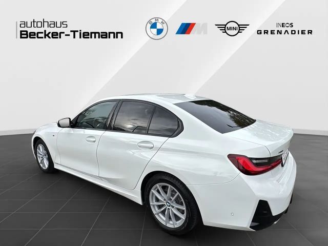 BMW 320 320d M-Sport Sedan xDrive