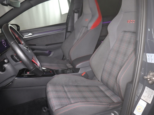 Volkswagen Golf 2.0 TSI Sport