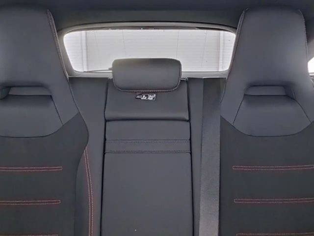 Mercedes-Benz CLA 200 AMG Line