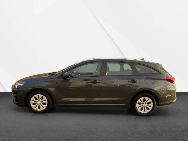 Hyundai i30 Hybrid Select