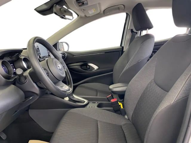 Toyota Yaris Hatchback Hybride Team D