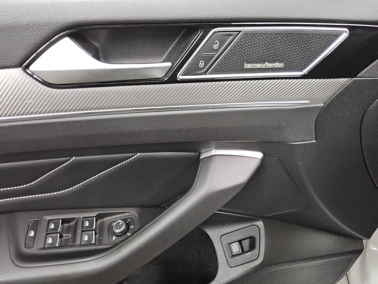 Volkswagen Passat 2.0 TSI R-Line