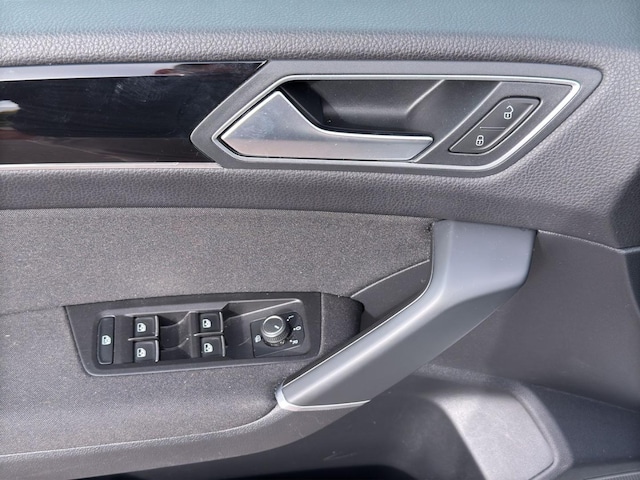 Volkswagen Touran 1.5 TSI Highline