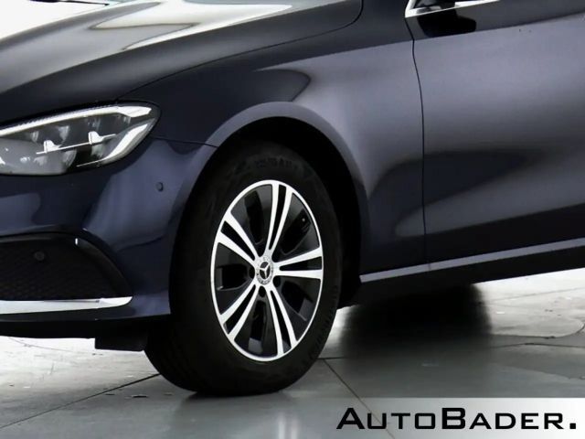 Mercedes-Benz E 220 AVANTGARDE E 220 d Estate