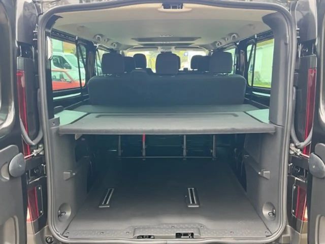 Renault Trafic Blue Grand dCi 150