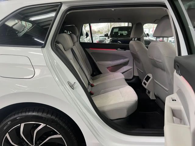 Volkswagen Golf 2.0 TDI Golf VIII Life Variant