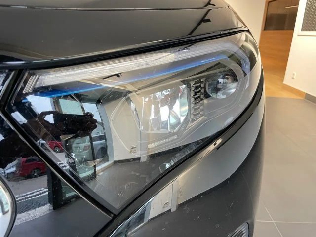 Mercedes-Benz EQA 300 4MATIC