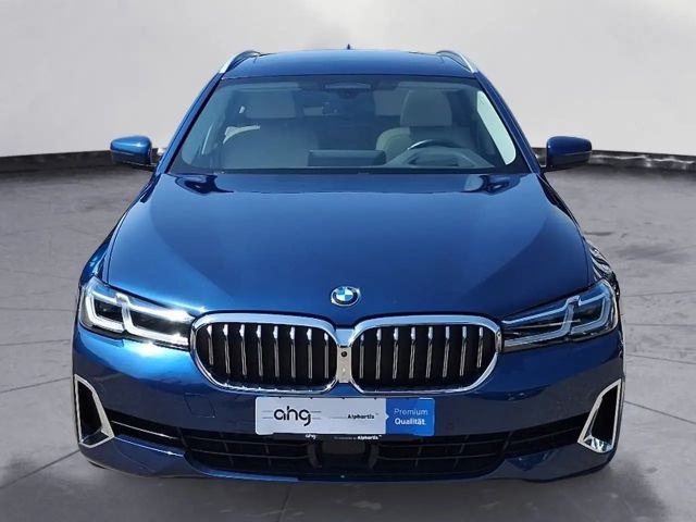 BMW 540 540d Luxury Line Touring xDrive