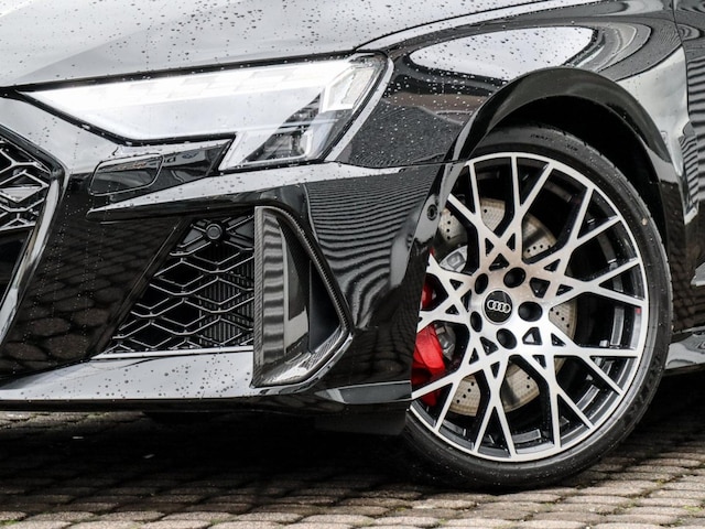 Audi RS3 Quattro S-Tronic Sedan
