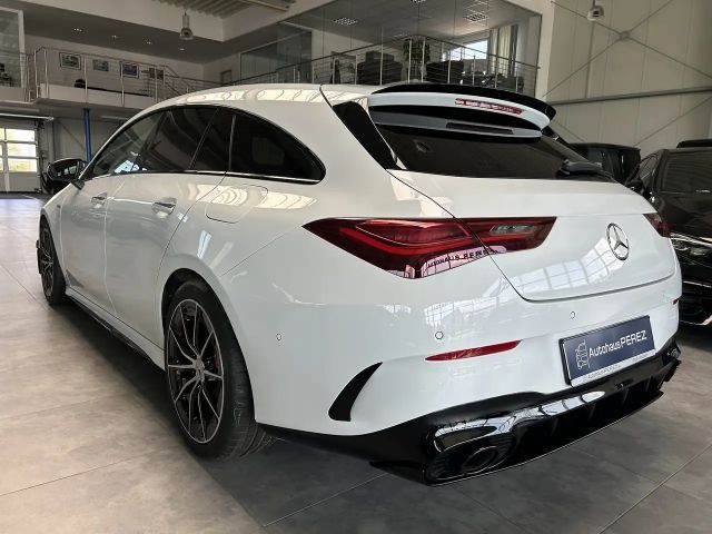 Mercedes-Benz CLA 35 AMG AMG Line Premium