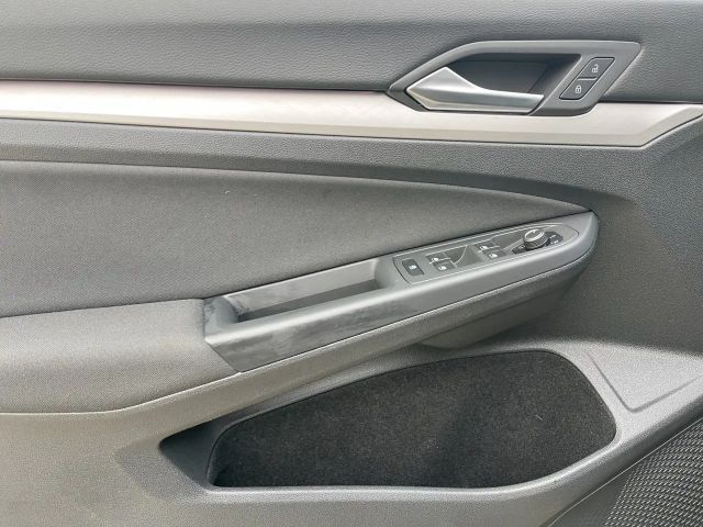 Volkswagen Golf 2.0 TDI DSG Life Variant