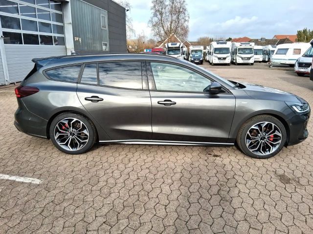 Ford Focus EcoBoost ST Line
