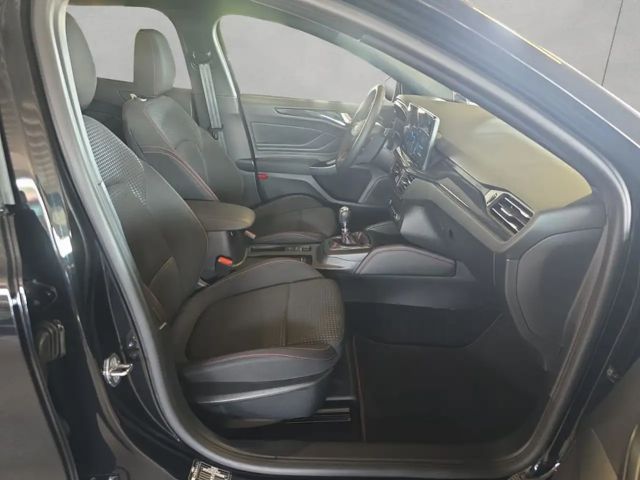 Ford Focus EcoBoost ST Line Wagon