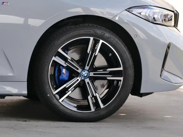 BMW 330 330e M-Sport Touring