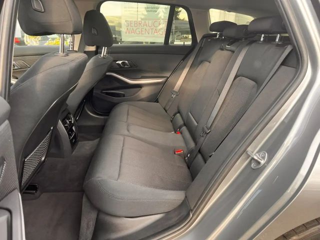 BMW 320 320d Touring xDrive