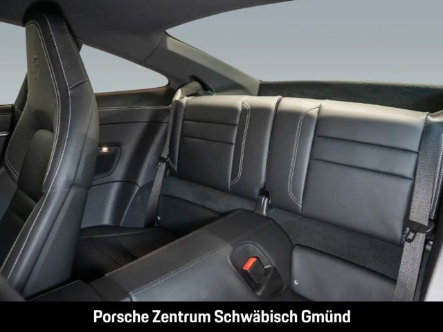 Porsche 992 Carrera Coupé