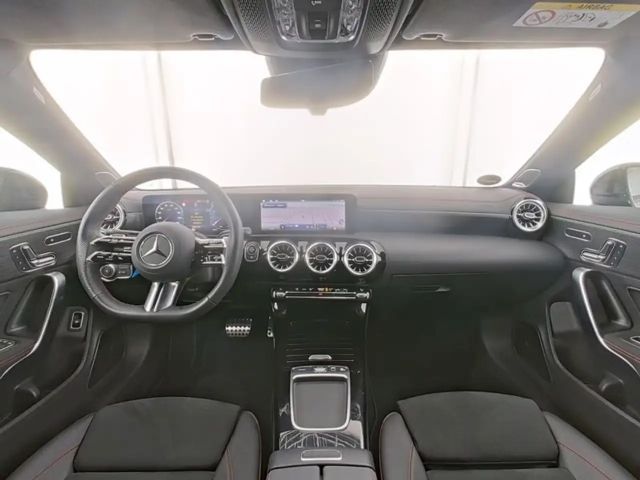Mercedes-Benz CLA 250 4MATIC AMG Line Coupé