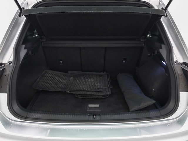 Volkswagen Tiguan R-Line Style