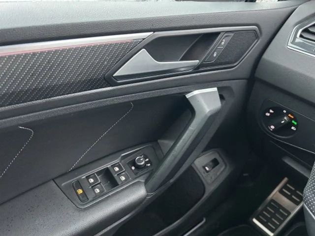 Volkswagen Tiguan 2.0 TDI DSG IQ.Drive R-Line