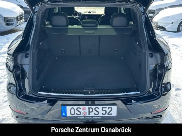 Porsche Cayenne Black Edition