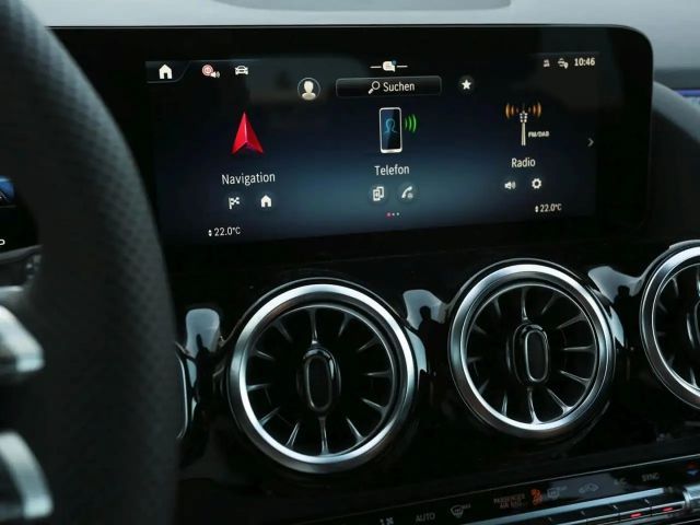 Mercedes-Benz B 180 AMG Line Sedan