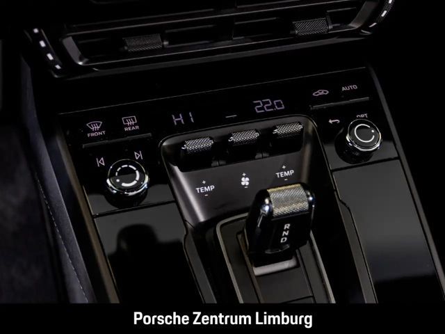 Porsche 992 4 Cabrio Carrera GTS