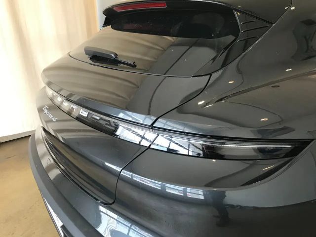 Porsche Taycan 4 Cross Turismo