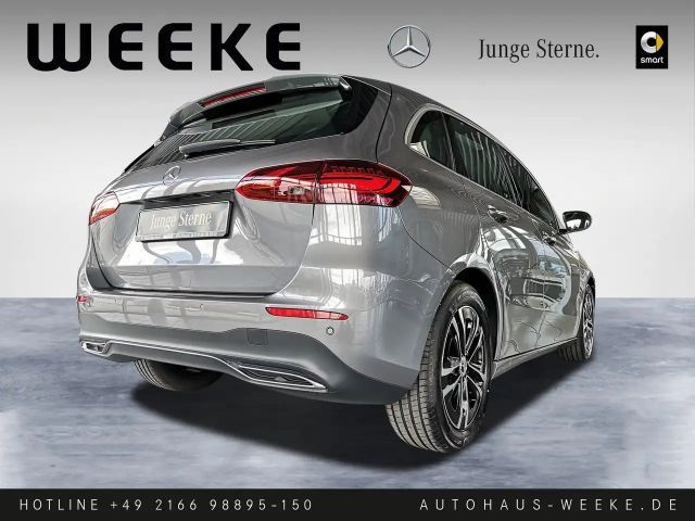 Mercedes-Benz B 180 Progressive Sedan