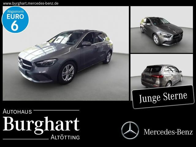 Mercedes-Benz B 200 Progressive Sedan