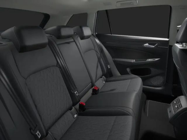 Volkswagen Golf 1.5 eTSI DSG Variant