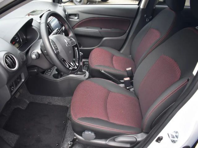 Mitsubishi Space Star Star