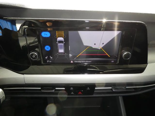 Volkswagen Golf Life Variant