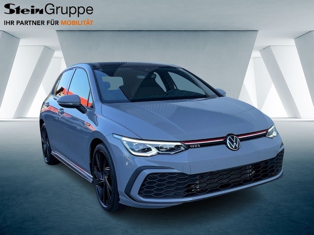 Volkswagen Golf 2.0 TSI DSG Golf VIII