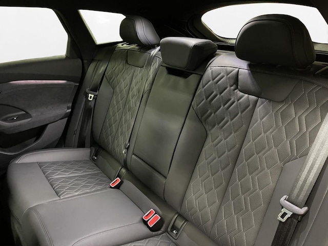 Audi A6 e-tron Avant Quattro