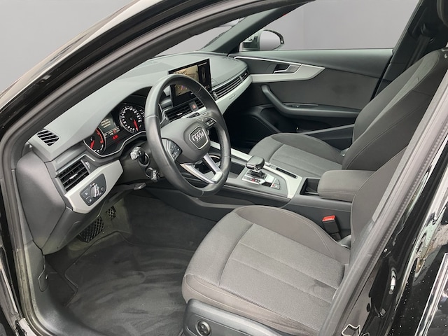 Audi A4 40 TFSI Avant Quattro S-Tronic
