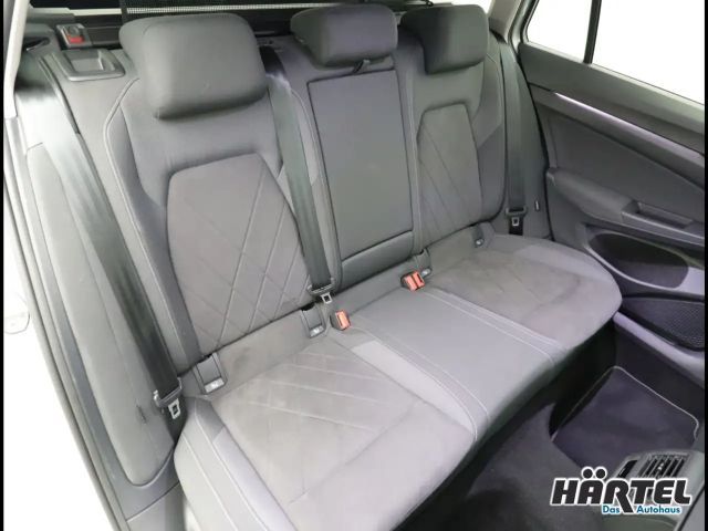 Volkswagen Golf 1.5 eTSI DSG Style Variant